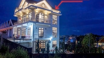 Cho thuê Villa MT Mai Anh Đào, P.8, Đà Lạt. DT 10x8m Hầm 3L. Giá 45tr