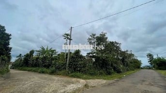 Bán Đất hơn 1000m2 mặt tiền Trần Nhật Duật giá đầu tư