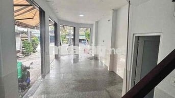 Cho thuê Nhà 2 góc MT Kênh tân hóa, 4x 13, 2 lầu, vỉa hè 6m. 19 tr