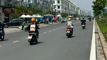 NHÀ XÂY 5 TẦNG - 5 X 20M - MẶT TIỀN ĐƯỜNG SONG HÀNH LAKEVIEW CITY
