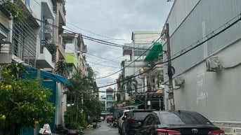 Bán nhà cấp4 Bùi Đình Túy vị trí cực đẹp, HXH 10m tiện xây ở hoặc CHDV