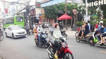 Nhà phố 4,2m x 27m.Đúc 2 lầu Mặt tiền Nguyễn Ảnh Thủ Gần Lê Văn Khuong