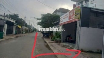 Ban đat phuong hung đinh duong oto...gan cho bung ,truong hoc,ubnd