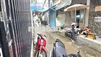 20m ra hẻm xe tải kế  Emart- 4x11m -2 tầng - 3 phòng ngủ - 4.1 tỷ tl