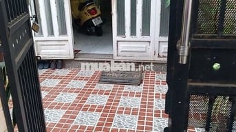 Cho thuê nhà trong hẻm đường Huỳnh Văn Bánh
