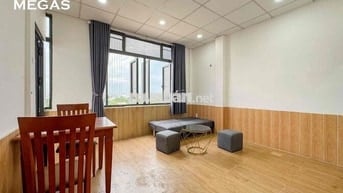 Trống Sẵn Studio Tách Bếp Full Nội Thất Cửa Sổ View Sông Vàm Thuật
