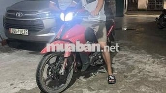 Xe Jupiter 2013 màu đỏ