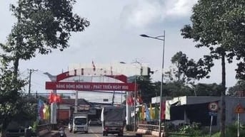 BÁN ĐẤT NGAY TRUNG TÂM THƯƠNG MẠI PHƯỜNG BÌNH LỘC