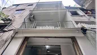 NGUYÊN CĂN QUẬN 3 NHÀ SẠCH ( 2PN - ngang 4m )