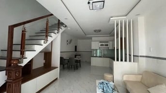 CC bán gấp nhà 1t1l ở Trần Văn Đang Q3_57m2_1 tỷ 180tr Sổ Hồng Riêng