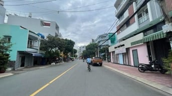 Nhà MT đường Chợ Lớn 4x21m , lửng 3 lầu + hầm giá 25tr/tháng