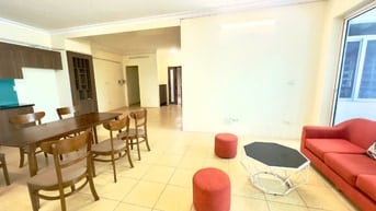 Cho thuê căn hộ CC tòa nhà 96 Định Công; căn góc 131m2 - 03 phòng ngủ;