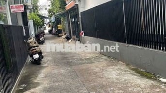 Bán nhà mê lửng mấy bước chân ra biển
