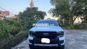 SIÊU LƯỚT - FORD RANGER 2025 (Chạy chỉ 4.999 km)