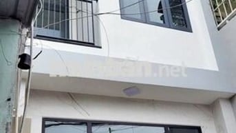Nhà 2 Lầu Mới Xây Mới TOANH lần Đầu Cho Thuê Giá 12tr/th