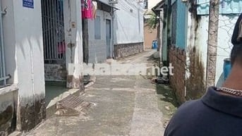 Bán nhà hẻm đường Tam Châu. Ngay BV thủ đức