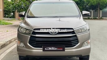 Toyota Innova 2017 2.0E - 12000 km