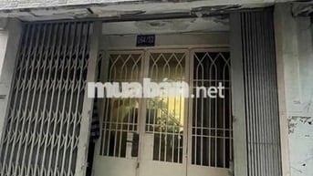 Cho thuê nhà quận 4 gần cầu calmette
