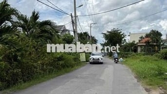 Bán 100m2 đất Bình Chánh xe hơi trước đất giá 2ty980 cách QL1A hơn 1km