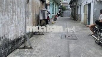 Bán nhà Nguyễn Sơn 34m2 3 tỷ 5 SHR vuông vức