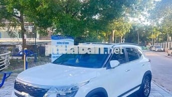 Kia Seltos 2022 Premium 1.6 AT - 21000 km