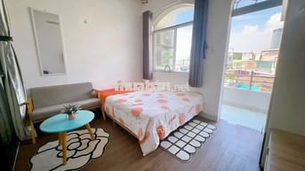 CHO THUÊ CĂN HỘ 1 PHÒNG NGỦ TÁCH BẾP, BAN CÔNG RỘNG , BÌNH THẠNH