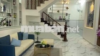 Nhà Đẹp Nở Hậu Xe Hơi Ngủ Trong Nhà , đi bộ ra ngay chợ , Hiệp Thành