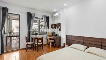 Cho Thuê Căn Hộ Balcony/Sân Vườn, Full Nội Thất, Gần Ngã Tư Hàng Xanh