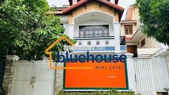 NHÀ KHU PHAN XÍCH LONG DIÊN TÍCH: 10X20M TRỆT 2 LẦU CHO THUÊ