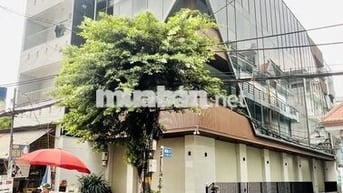 NHÀ  CHO THUÊ MT HUỲNH VĂN BÁNH_ 6X22M_ TRỆT 4 LẦU. THANG MÁY.