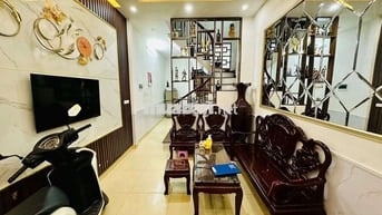 TRUNG TÂM CẦU GIẤY - GẦN PHỐ KINH DOANH - FULL NỘI THẤT - Ở NGAY