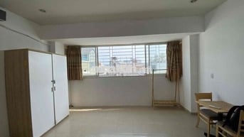 Trống 2PN Full Nội Thất,Máy Giặt Riêng,Cửa Sổ Trời Gần CV Làng Hoa