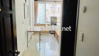 Căn hộ full nt tại Nguyễn Kiệm