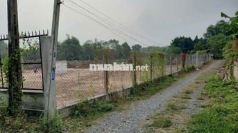 Bán đất khu vực thị xã Trảng Bàng, cua ngân hàng 2 Mặt tiền