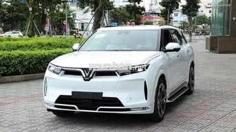 VinFast VF9 2025 Eco giá tốt