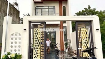Bán Nhà Hoàn Công Gần Chợ Mỹ Hạnh Nam