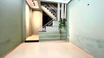 Nhà mặt tiền D19, 2PN+ 1PK+ 1 Bếp+ 2NVS, có ban công