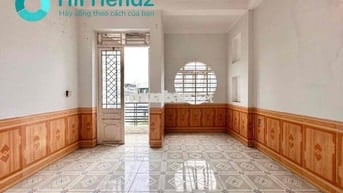 STUDIO CỬA SỔ BAN CÔNG GẦN CVPM QUANG TRUNG- HUFLIT