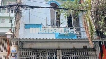 NHÀ 3 TẦNG ĐÚC BTCT - HẺM 7M XE TẢI