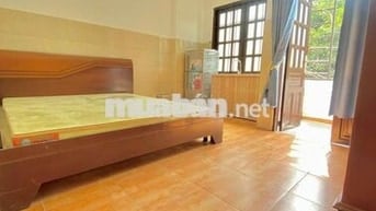 Cho thuê phòng trọ 16m2 lầu 3, có Bancol + cửa sổ trời.
