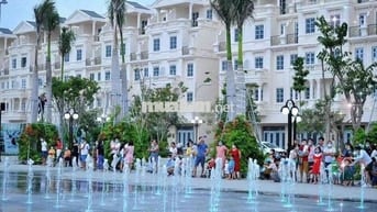 Nhà Thuê sát MT Phan Văn Trị, P 10 , Gò Vấp. Có Thang Máy,Giá chỉ 42tr