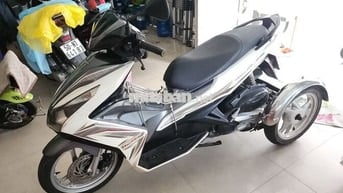 Xe 3 bánh có số de cho người lớn, vận động yếu.