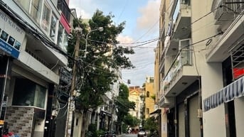 Khoán 3 tỷ/ năm - MT VIP Sân GaT3 Cộng Hoà 19Mx24M 6 Tầng Thang Máy