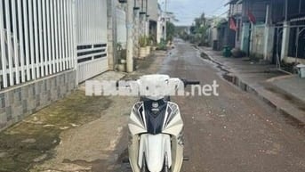 cần bán xe sirius dàn áo sạch sẽ máy cục bốc