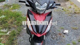 Cần bán winner V1 đời đầu, Đk 2016. Máy êm.