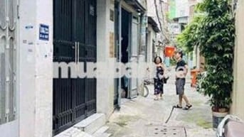 Nhà Tân Phú 2 tỷ, 2 tầng. Không lộ giới. hoàn công đủ.