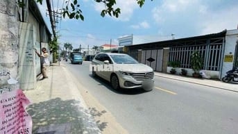 NHÀ MẶT TIỀN NGANG 5M ĐƯỜNG LỚN KD MỌI NGÀNH NGHỀ GẦN QL22 HÓC MÔN