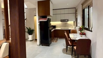 Bán CHDV 11P thang máy full nội thất mặt tiền đường số 39,Tân Quy, Q7