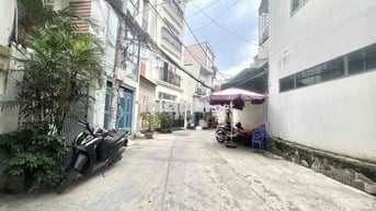 Ngã Tư Hàng Xanh - gần Cầu Thị Nghè | Hẻm Oto Ở & Kinh Doanh | 4.3x13m