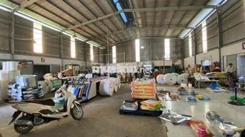Cần Bán xưởng gấp đường xe 10 tấn gần khu công nghiệp Hải sơn - Đức Hò